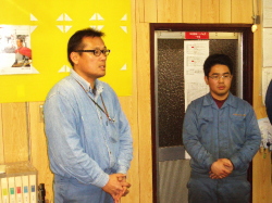 仕事納めに際した話をしている社長の写真