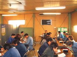 勉強会全体の様子を写した写真