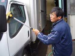 洗車している写真