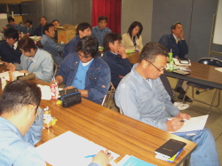 メモしている写真