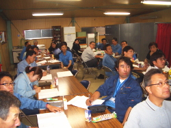 ビデオ学習会の全体の写真
