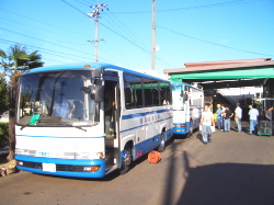 診断用の大型バスの写真