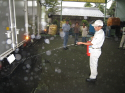 消火訓練の写真